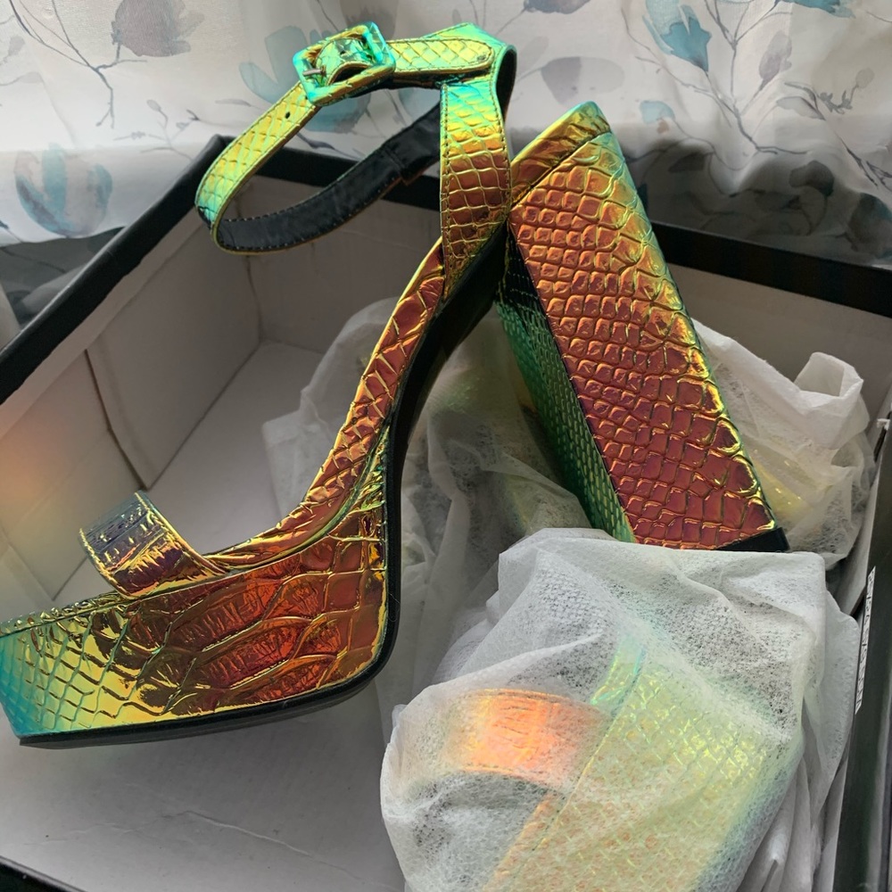 Platform heels.  Wear them with any color.